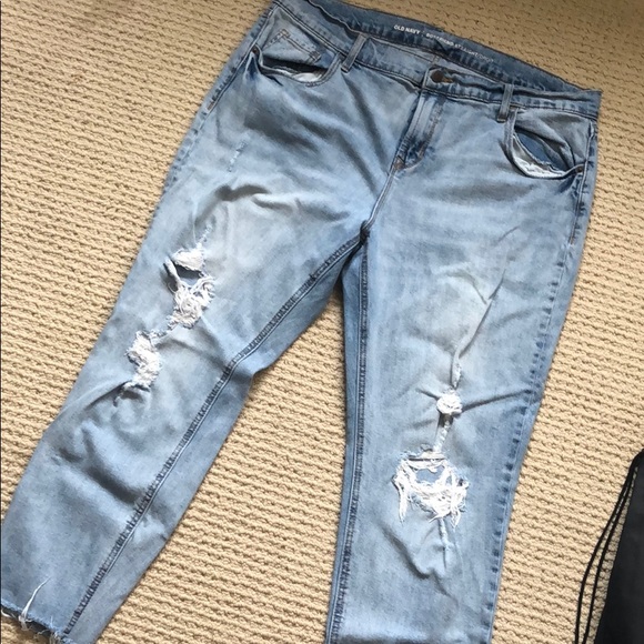 Old Navy Denim - Old Navy boyfriend straight cut off ankle denim Old Navy Denim - Old Navy boyfriend straight cut off ankle denim